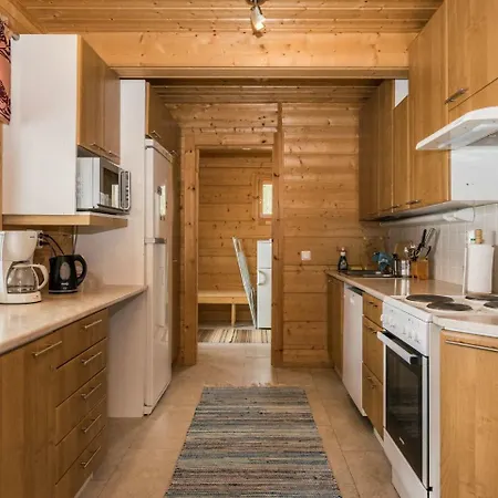 Holiday home Holiday C *